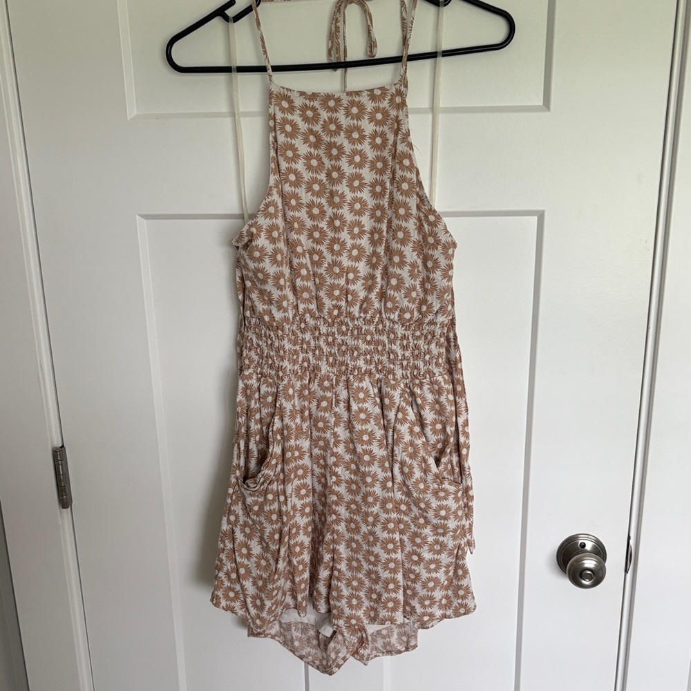 American Eagle Outfitters Sunflower Embroidered Top